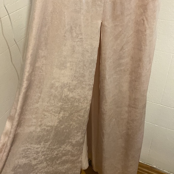 Topshop Cold Shoulder Blush and Metalic maxi dress - Picture 7 of 9